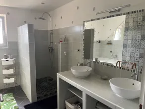 House with private pool, close to tourist attractions - Image 4