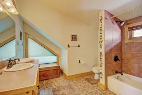 Barton Cabin 433 - Image 2