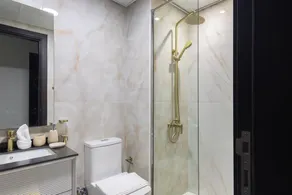 SIMPLY COMFORT Chic 3 Br Apartment with Private Pool - Image 5