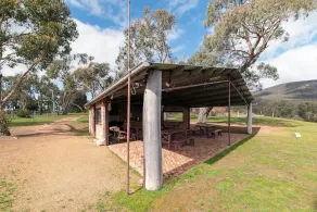 Grampians Pioneer mudbrick Cottage - Image 5