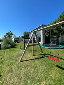 Spotting Parachutes From Your Garden Chair - Image 2