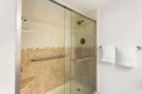 Hawaiian Unit + Walking Distance to Town - AC & Wifi! - Vrkcv - Image 2