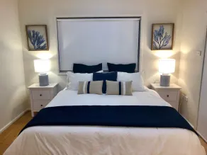 Crescent - Absolute Waterfront Beach House - Image 4