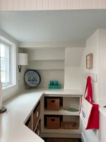 Lovely Lakeside Cottage! Sleep 11, easy parking, linens included! Book 2026 Now! - Image 3