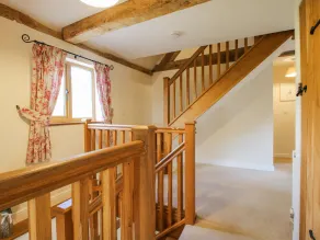 THE HAYLOFT, family friendly, luxury holiday cottage in Bleddfa - Image 3