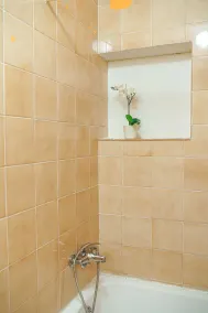 Apartment for 6 near the beach! - Image 4