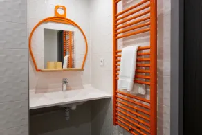 Chambre Cosy! Parfait pour Travail à Distance | By LeaveTown - Image 3