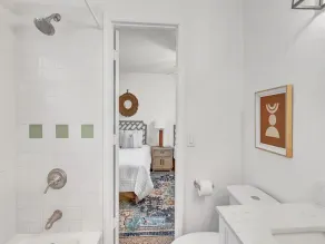 3-bedroom-2 Full Baths Beach House mnts to Central Beach & downtown - Image 3