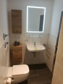 Quiet, TV, WiFi, terrace, lake, parking - Image 3