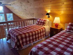 Skovbevokset sommerhus i byen med havudsigt, gå til Marina, Restraunts - Image 5