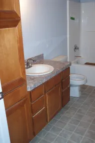 Newly renovated ranch home 8 miles from Saugatuck beaches, orchards & wineries. - Image 3