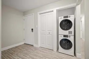 Modern Comfort in Rochester, Perfect Getaway - Image 2