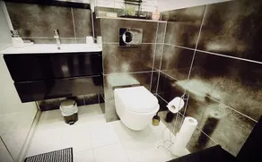 Vallauris Golfe Juan: House with characterLuxury Apartment - Image 4