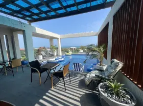 Fully Furnished Luxury 2 BR Apartment - Image 4