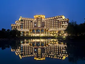 Yuluxe Hotel Taizhou - Image 4