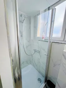 Cozy 1BR With Living Room Near City - Image 2