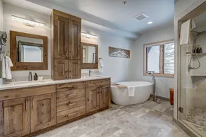 3BR Ski-In Beaver Creek Retreat, Fully Renovated! - Image 3