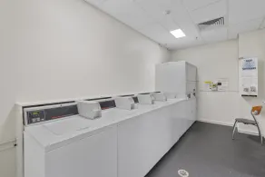 Central Studio in Kangaroo Point - Image 5