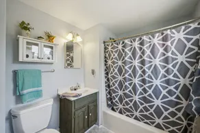 Charming Home Near Unc & Dt Greeley 5 Bedroom Home - Image 3