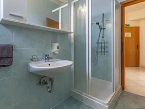 Lovely apartment in villa for 4 guests with A/C, pool, WIFI, TV and terrace - Image 2