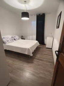 2 Bedroom Villa in Peri - Image 5