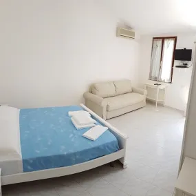 Apartment with Terrace, You can see all the village and our sea, in Riomaggiore - Image 4