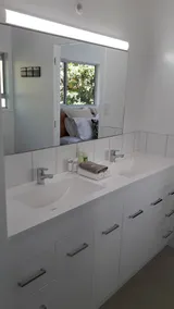 Water's Edge Holiday Home - Image 3