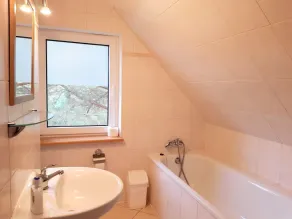 Large, comfortable holiday home near the lake - Image 4