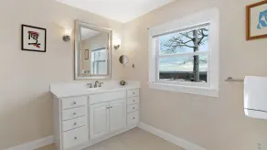 6-Acre Luxurious Country Home with Goddess Point Lookout - Image 2
