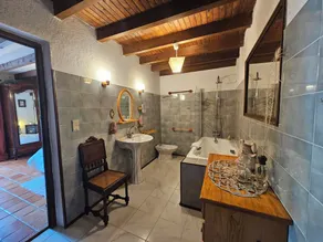 Gironde\" guest room, swimming pool and Nordic bath - Image 4