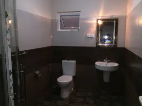 Casa vacanze di lusso con 5 camere da letto vicino al porto di Katunayake - Image 5