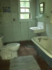 Classic Lakefront Adirondack Lodge - Image 4