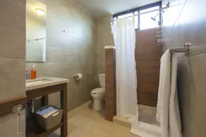 Apartment with GREAT LOCATION, 1 block from the boardwalk - Image 3