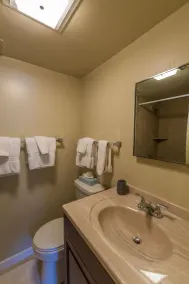 Alpine Condo | 2 Bedroom | Walk to Lifts | Very Convinient - Image 3
