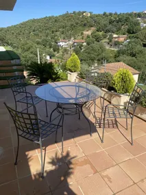4 Bed Villa - Sleeps 9- Pool - Garden - Parking - Image 4