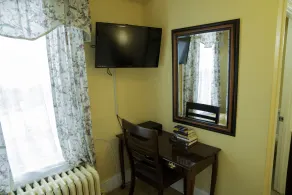 Eden Park Guest House - Image 3