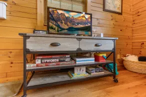 White Pine - Cozy Cabin with Relaxing Hot Tub! - Image 2