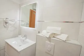 Studio Apartment Lena - Image 4