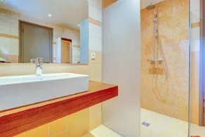 LE MELEZE - Sei Camere da Letto Villa, Ospiti Massimo 12 - Image 3