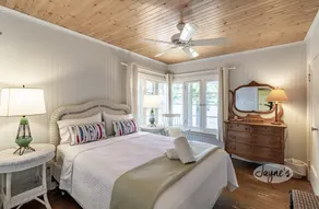 Port Carling! On Rosseau 4 bdrm, 2 bath! Sunsets! New Dock! - Image 5