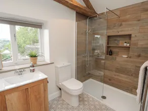 Hill Top Cottage - Image 2