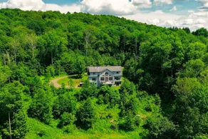 Luxury Mountaintop Estate – Spacious Retreat with Breathtaking Views - Image 5