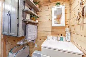 Peaceful Getaway In Charming Tiny House - Image 3
