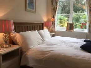6 couchages, en bordure du vieux village, à proximité des commerces, du parc et de la plage - Image 5