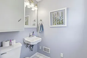 Cozy Home with HOT TUB - Image 3
