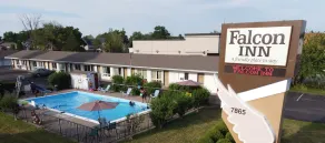 Falcon Inn - Image 5