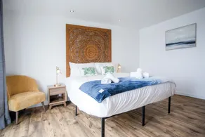 Skyline Duplex Penthouse - 3 Bedroom - Llanelli - Image 5