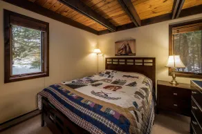  Private Retreat in the Woods - Image 4