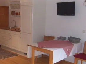 Sala Bio Waldblick com cozinha - Bio Bauernhof Mondsee Familie Schafleitner-Kroiß (3 flores) - Image 3