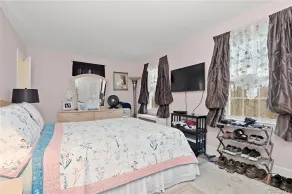 2BDRM COTTAGE IN PLEASANTVILLE - Image 4